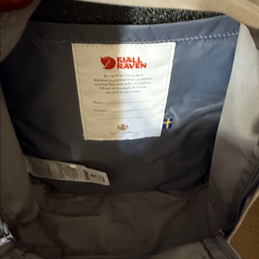 Fjällräven Kånken mini Gray Backpack - Picture 3 of 4